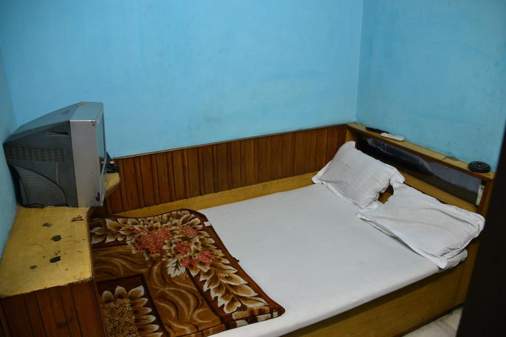 Yes Please Guest House New Delhi Værelse billede