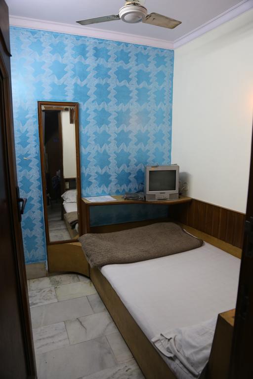 Yes Please Guest House New Delhi Eksteriør billede